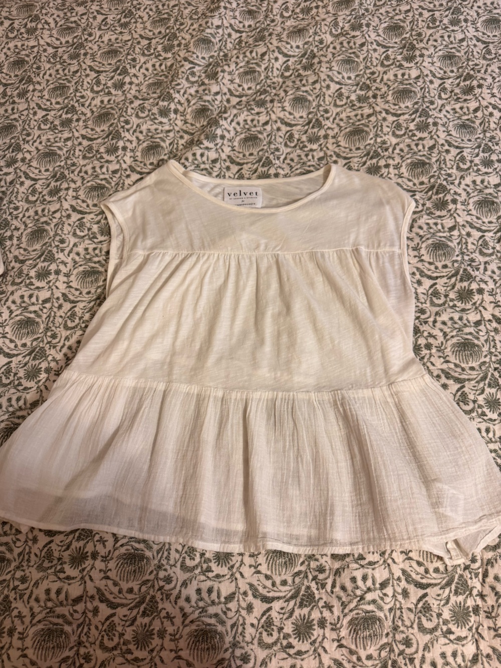 Velvet by Graham & Spencer Cream Gauzy Sleeveless Camisole
